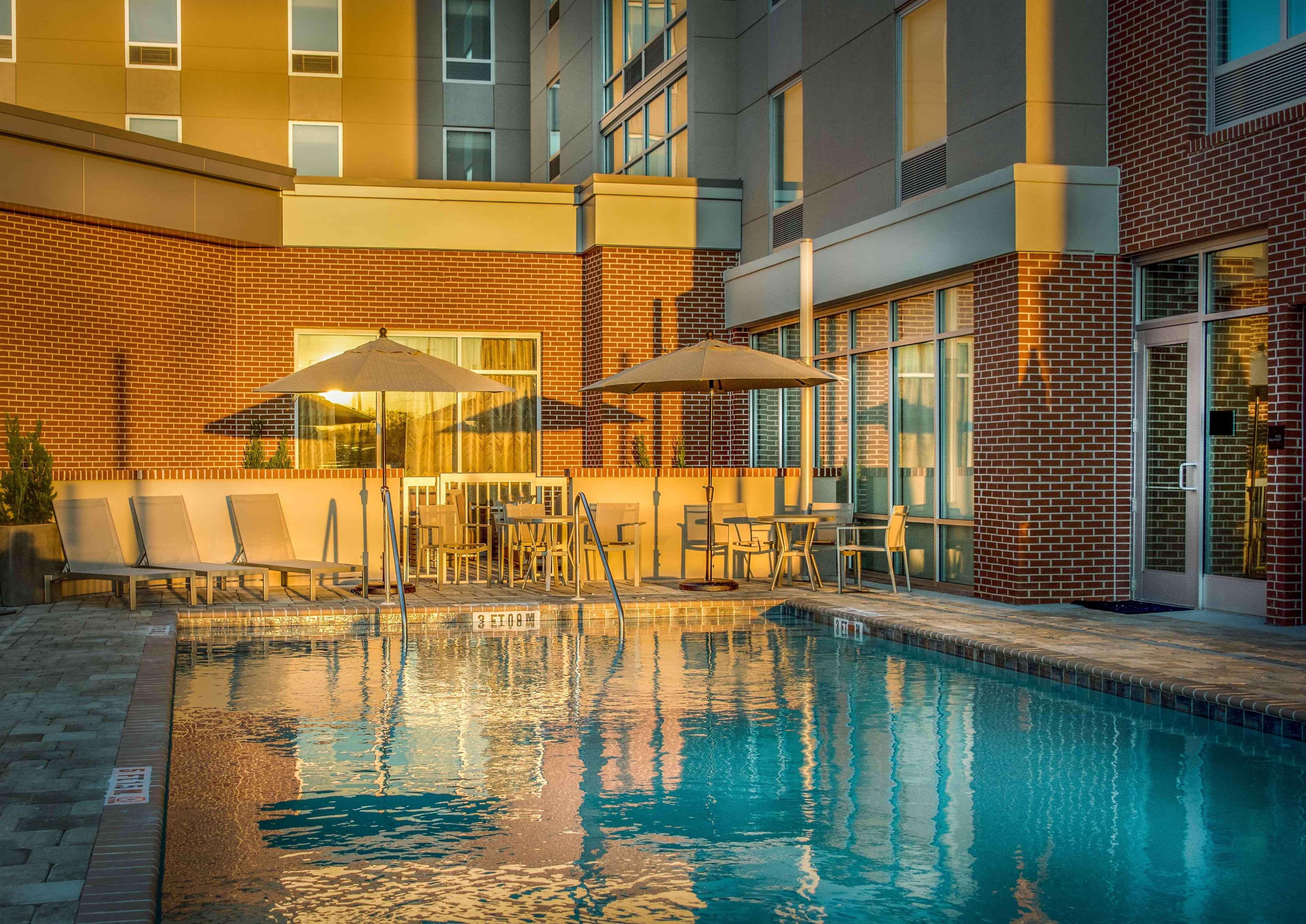 Hampton Inn & Suites Tallahassee Capitol-University Екстериор снимка