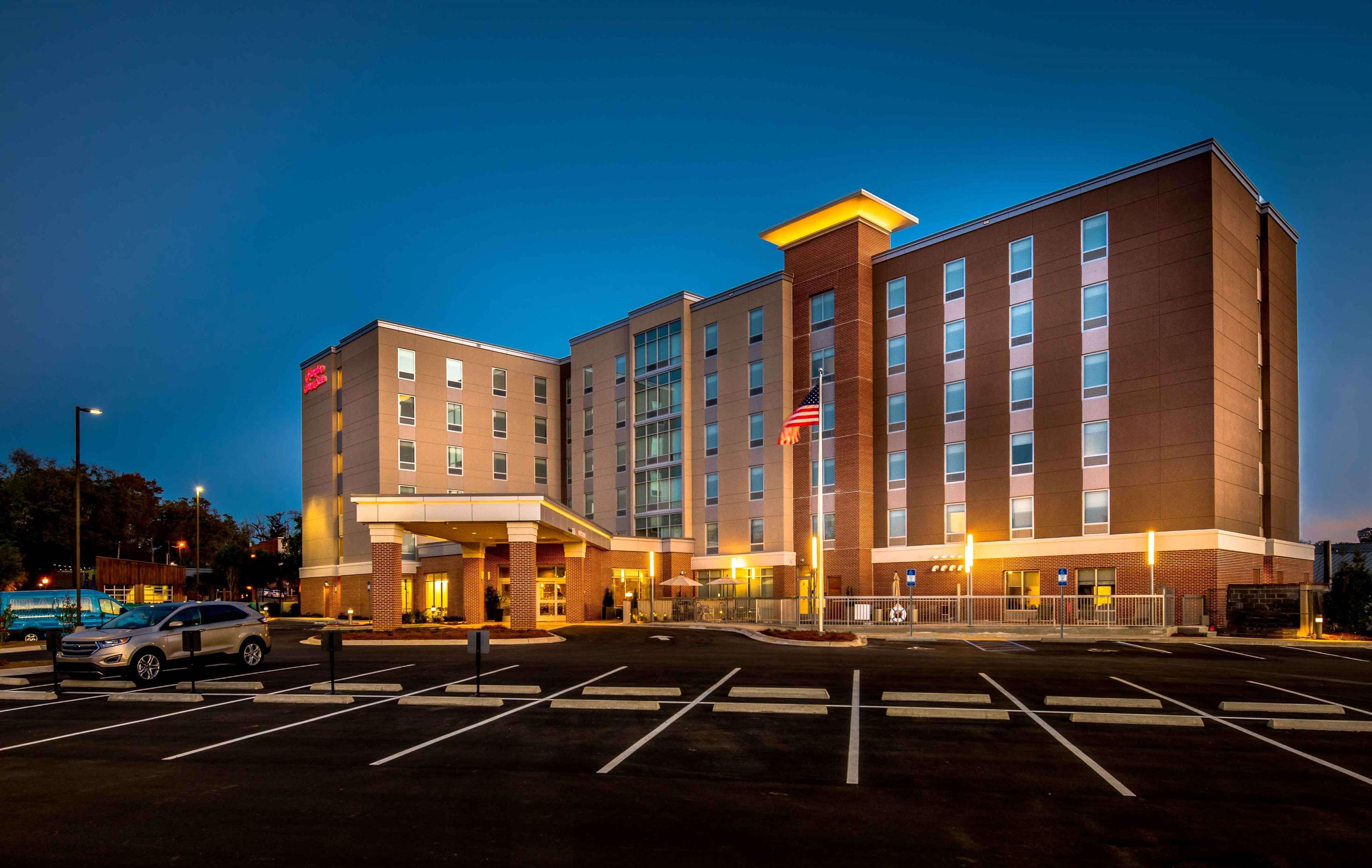 Hampton Inn & Suites Tallahassee Capitol-University Екстериор снимка