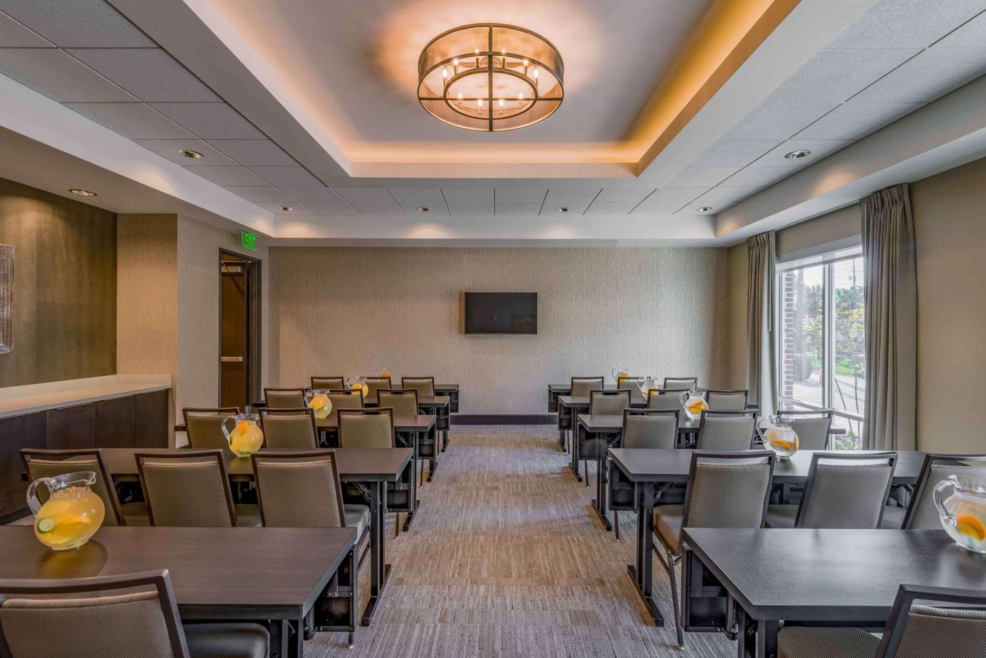 Hampton Inn & Suites Tallahassee Capitol-University Екстериор снимка